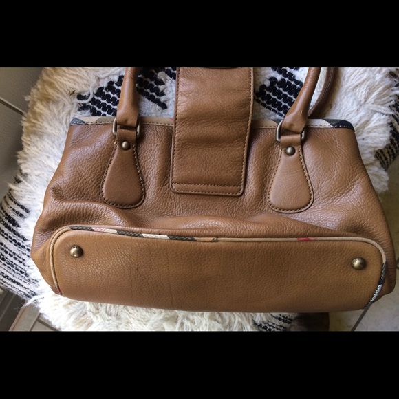 New Authentic Burberry Brown Purse with dustbag - Picture 5 of 8